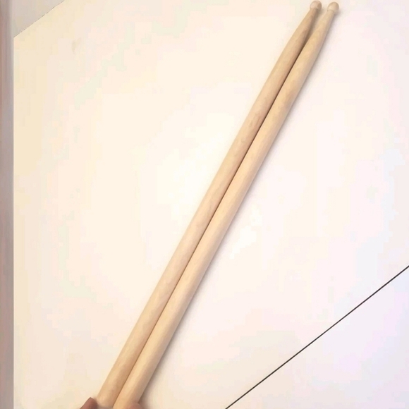 Unbranded Drum Sticks Two Pairs 2B Ball Tip Wood New 4 Pieces Generic Drumsticks - Picture 3 of 3